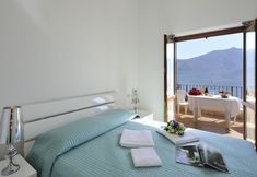 Others 2 Balcone di Noa e Stella