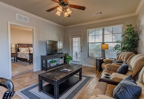 Others Beautiful Bella Piazza Condo