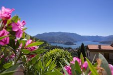 Others Vista su Perledo