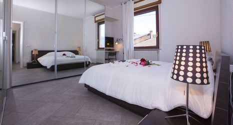 Others 2 Vista su Perledo