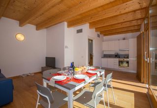 기타 4 Paradiso del Lago B2