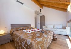 Others 2 Paradiso del Lago M3