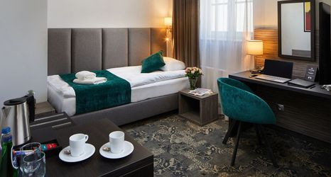 기타 2 Hotel Estera