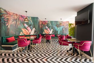 อื่นๆ 4 Basel Hotel