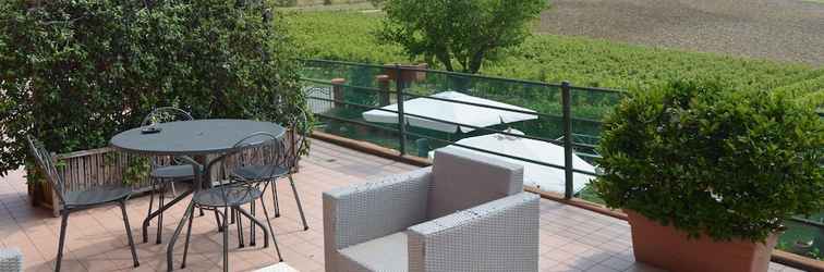 Lain-lain Garden-view Apartment in Coriano Italy With Swimming Pool