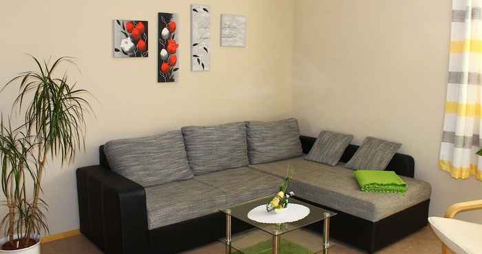 Lainnya Modern Apartment in Weissig Saxony With Garden