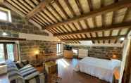 Others 2 Spacious Holiday Home in Amandola With Swimming Pool