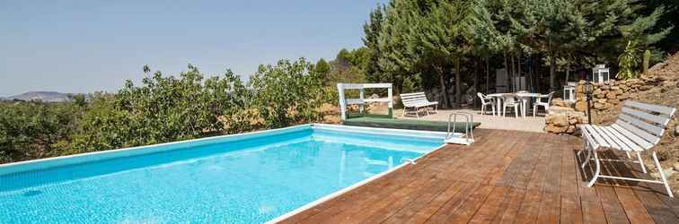 Lain-lain Modern Villa in Nissoria With Swimming Pool