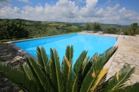 Lain-lain House With Pool, Garden and Wifi in Medieval Village, With Panoramic Views