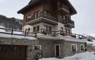 Others 4 Chic Holiday Home in Livigno near Ski Area