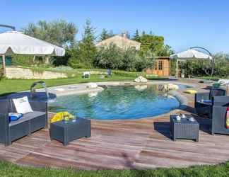 Others 2 Lavish Holiday Home in Fermo With Swimming Pool
