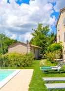 Imej utama Pretty Holiday Home in Acqualagna With Swimming Pool