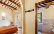 Others 6 Beautiful Villa in Belforte All'isauro With Swimming Pool