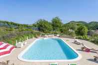 Others Plush Holiday Home in Belforte All'isauro With Swimming Pool