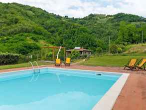 Others 4 Alluring Apartment in Fosciandora With Pool