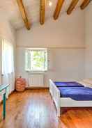 Room Alluring Holiday Home in San Silvestro With Swimming Pool