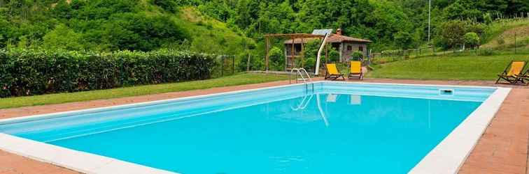 Others Quaint Apartment in Fosciandora With Pool