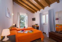 อื่นๆ 3 Lenno Dolcelago