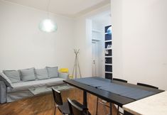 Others 6 Delicious Apartment in Shopping District