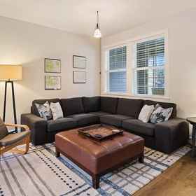 Primary image 1 トランクイリティ オン ザ ブラフス 3 ベッドルーム タウンハウス バイ レッドオーニング, レスシュワブ円形劇場 ホテル