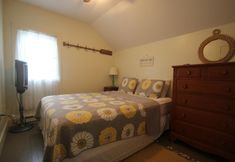 其他 6 3314 Highland Ave. 4 Bedroom Home by RedAwning