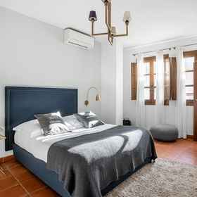 Primary image1Limehome Granada Calle Sta. Ana,Güevéjar公寓