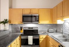Others 4 TWO Urban 2BR 2BA Apartments by CozySuites