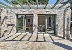 อื่นๆ 3 Ouzo Stone Studio