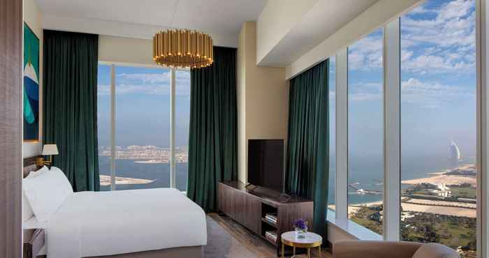 Lain-lain Avani + Palm View Dubai Hotel & Suites