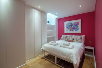 อื่นๆ 4 A Hint of Pink