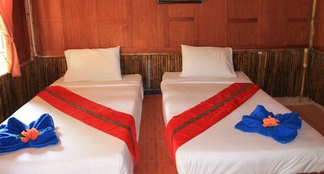 Others 2 Phi Phi Power Beach Resort