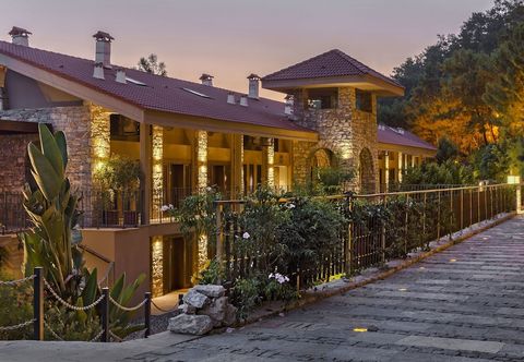 Khác Martı Hemithea Hotel