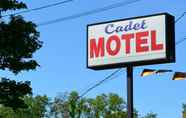 Others 3 Cadet Motel