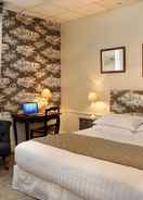 Room BRIT HOTEL & SPA Le Roc au Chien