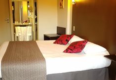 기타 2 Le Relais Saint Jacques