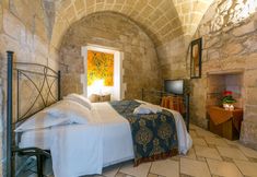 Others 6 B&B Demetra