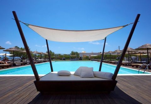 Others Black Rose Suites