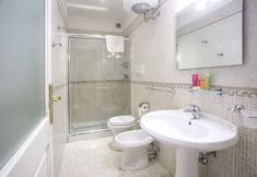 Others 5 Apollo Suites