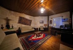 Lainnya 2 Gerdis Evi