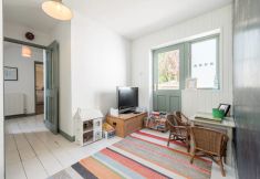 Others 3 The Rosevine