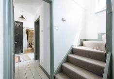 Others 4 The Rosevine