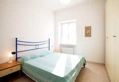 Others 5 La Perla Blu