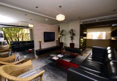 อื่นๆ 3 Cedro Hotel