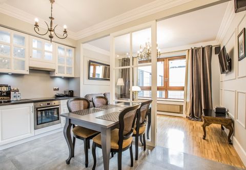 Others inQse Warsaw | Centre