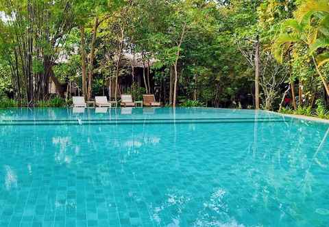 อื่นๆ Palm Village Resort & Spa