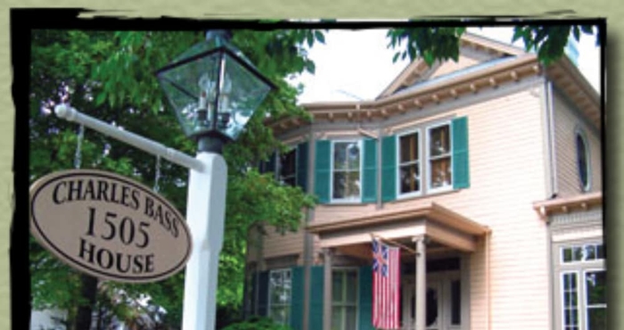 อื่นๆ Charles Bass House Bed & Breakfast