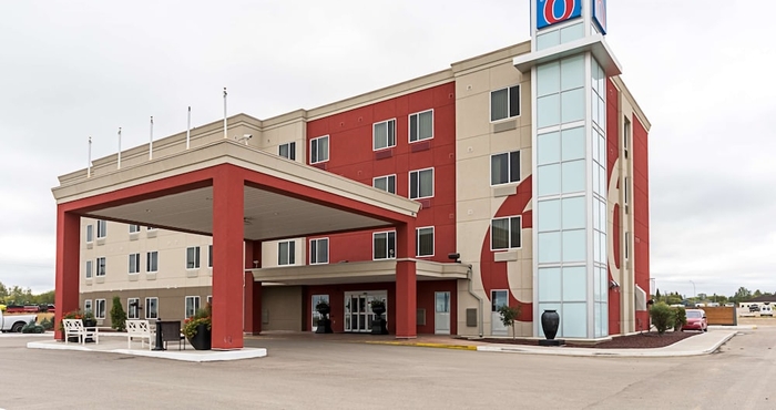 อื่นๆ Motel 6 Moosomin, SK