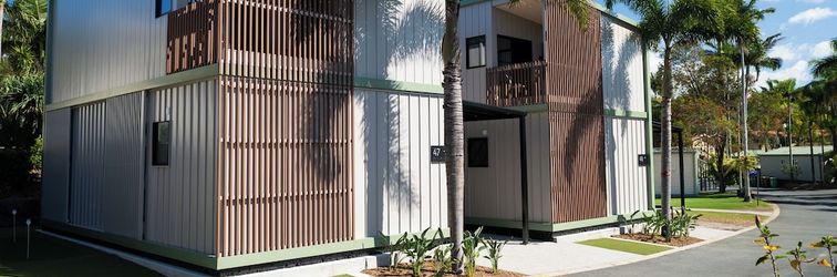 기타 Ashmore Palms Holiday Village