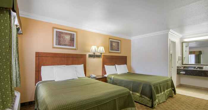 Lainnya Rodeway Inn Adelanto US 395