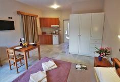 기타 7 Hotel Athena